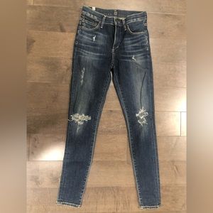 Citizens of Humanity Ankle Length Skinny Jeans. Dark denim. Distressed. Size 25.